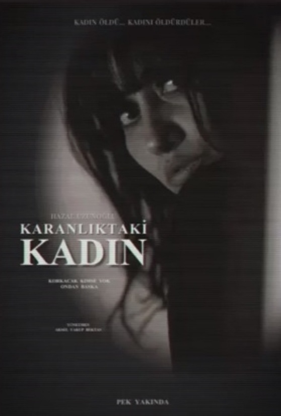 Karanliktaki Kadin (2023) постер